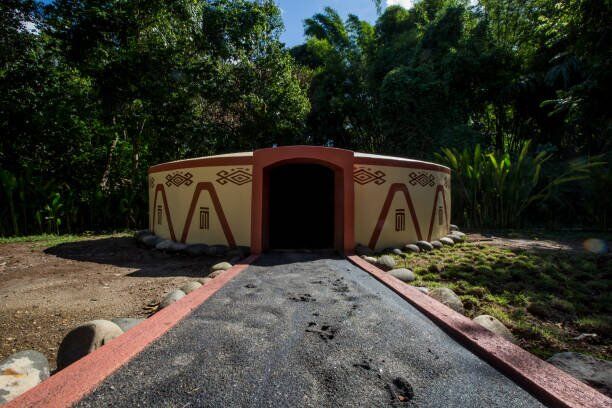 Temazcal maya- baño sauna de vapor tradicional de las culturas mesoamericanas.