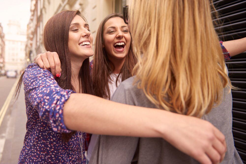 ¿Salida con las amigas? Los mejores lugares para divertirse | Are you going out with friends? These are our top picks for some fun!
