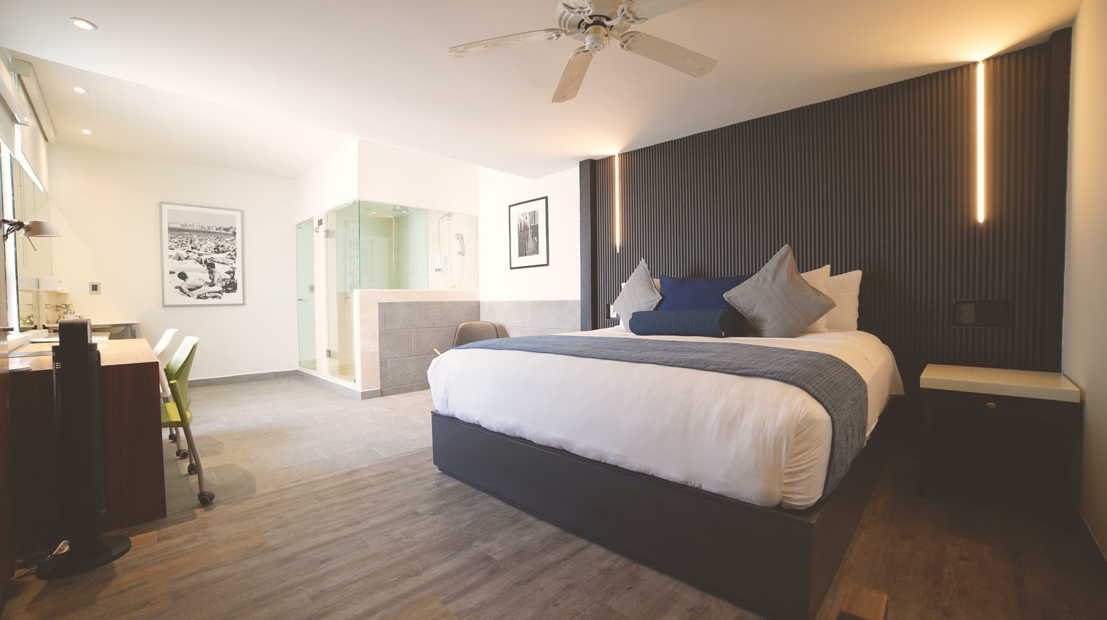 Executive Queen Suite