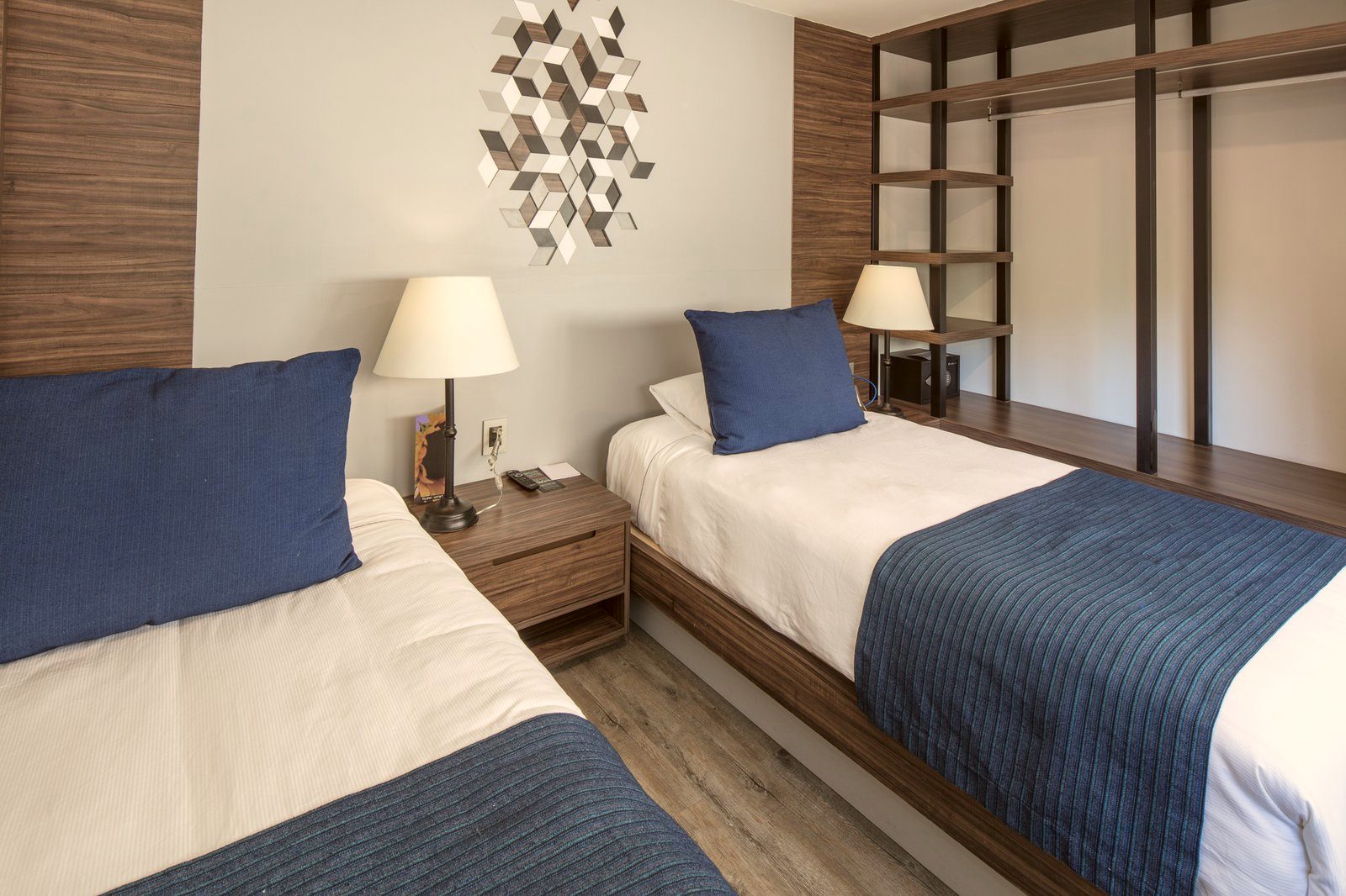 Executive Twin Suite